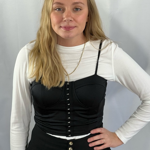 Pullover bustier corset with silver hook and eye detail adjustable straps black - Picture 2 of 5